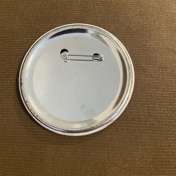 Walt Disney The Rookie Dennis Quaid Advertisement Pin back 90s retro Walmart - Picture 2 of 3